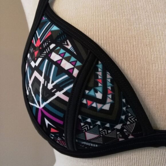 NWT PINK Victoria's Secret Swim Push Up Top - Picture 2 of 7